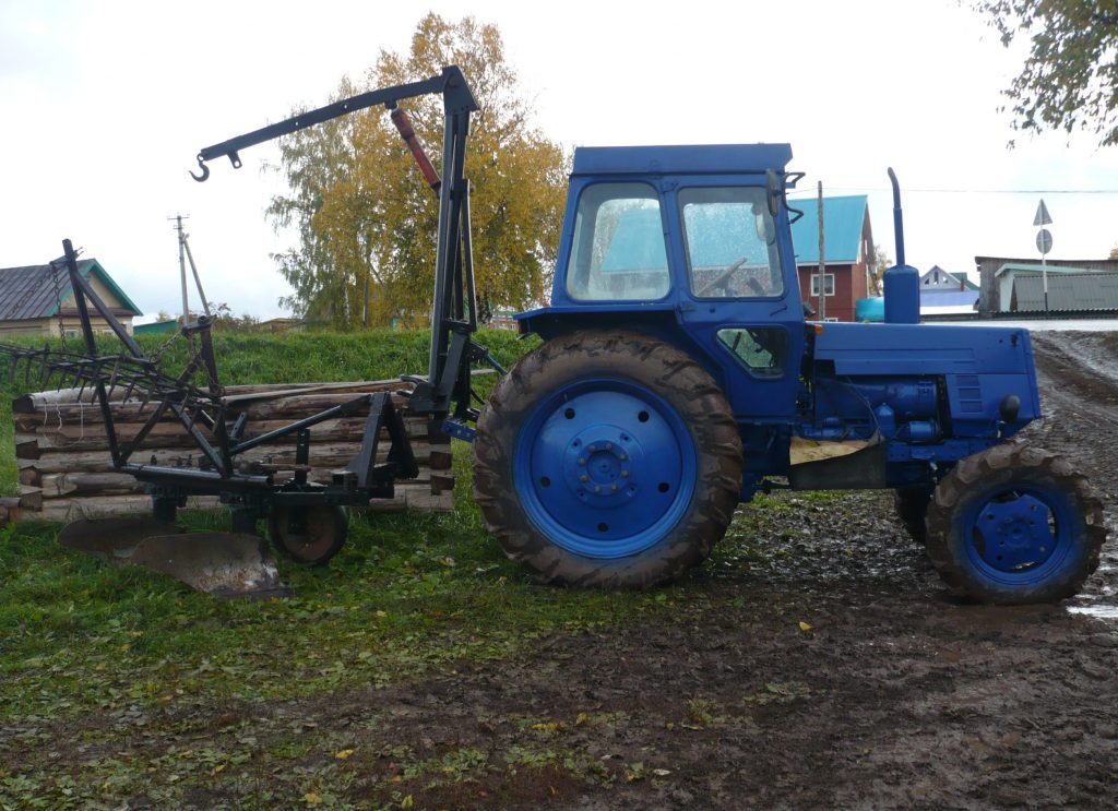 Права на трактор в Алдане
